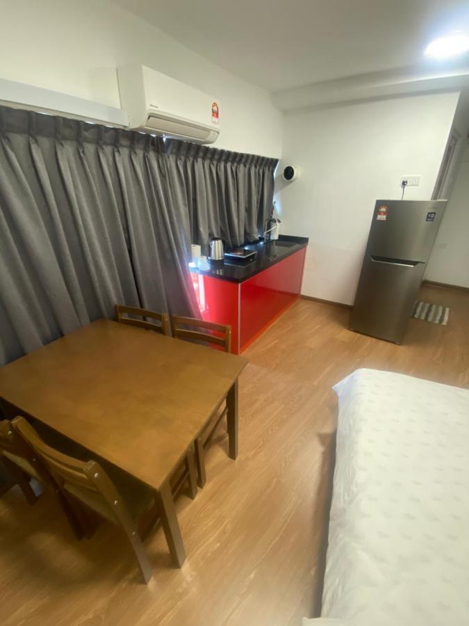 6 Pax 1 Bedroom Near Usm Spice Arena Pantai Specialist Airport Bayan Lepas Exterior photo